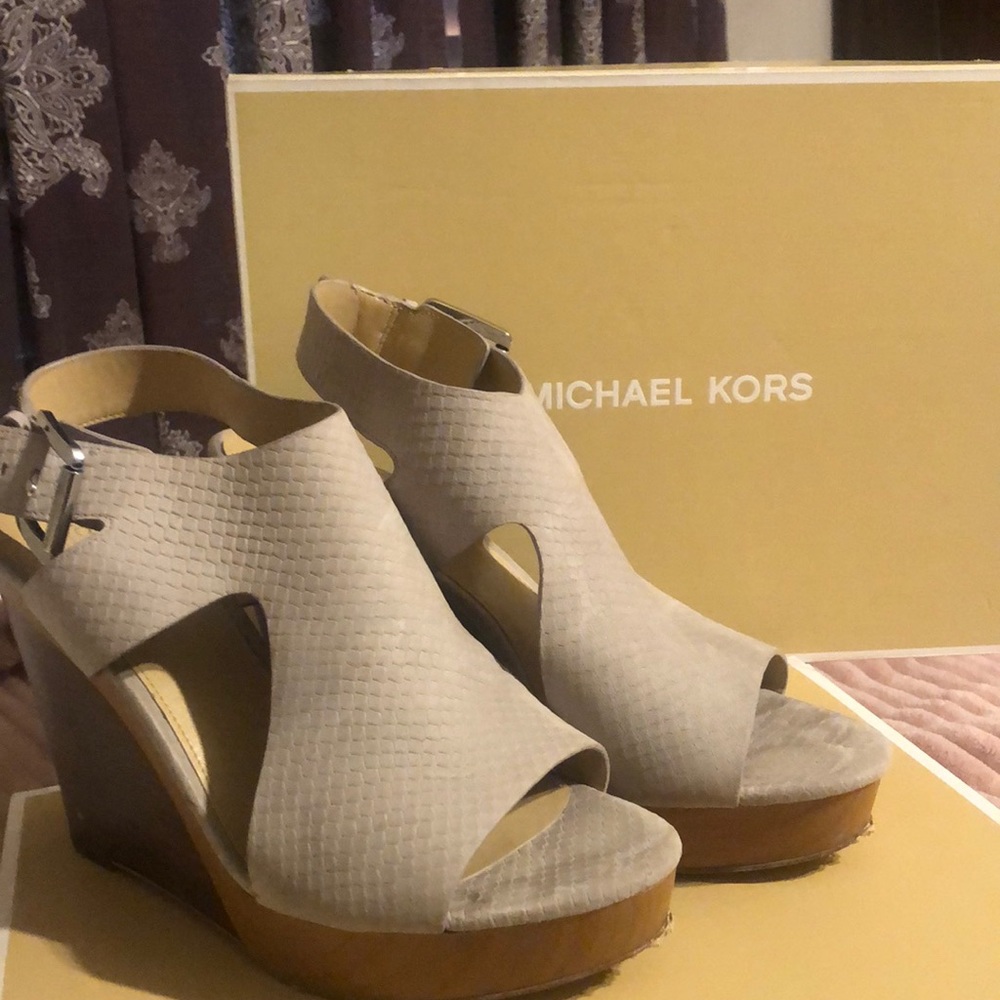 Michael Kor wedge heel